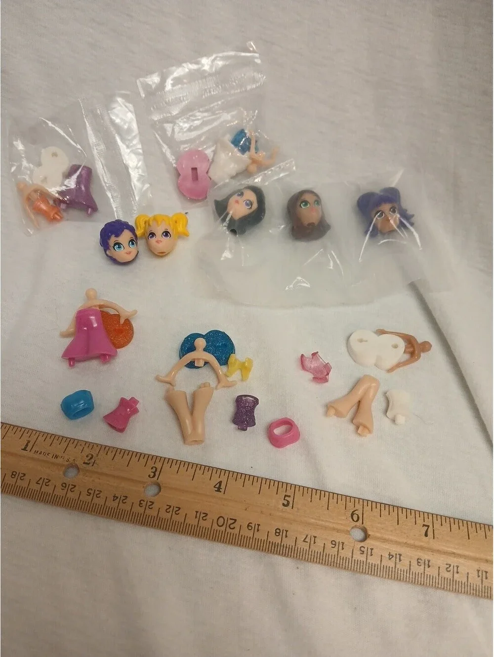 Spin Master PixOs ChixOs REPLACEMENT 5 DOLLS / FIGURES- UNUSED